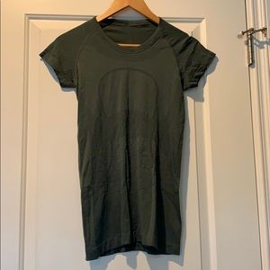 Lulu lemon mesh workout shirt